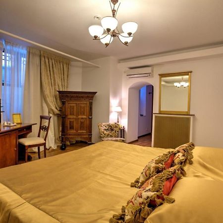 The Vintage - Wonderful Apartment In Best Location Craiova Exterior photo